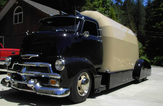 Streamliner Camper