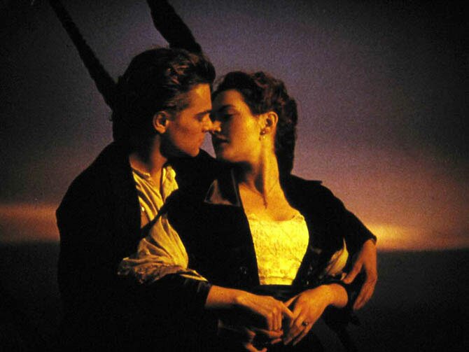 Titanic Movie Jack And Rose Kiss