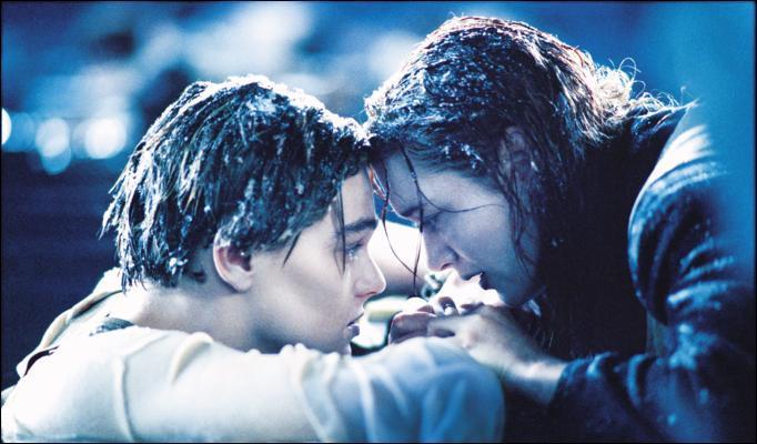 Titanic Movie Jack And Rose Kiss