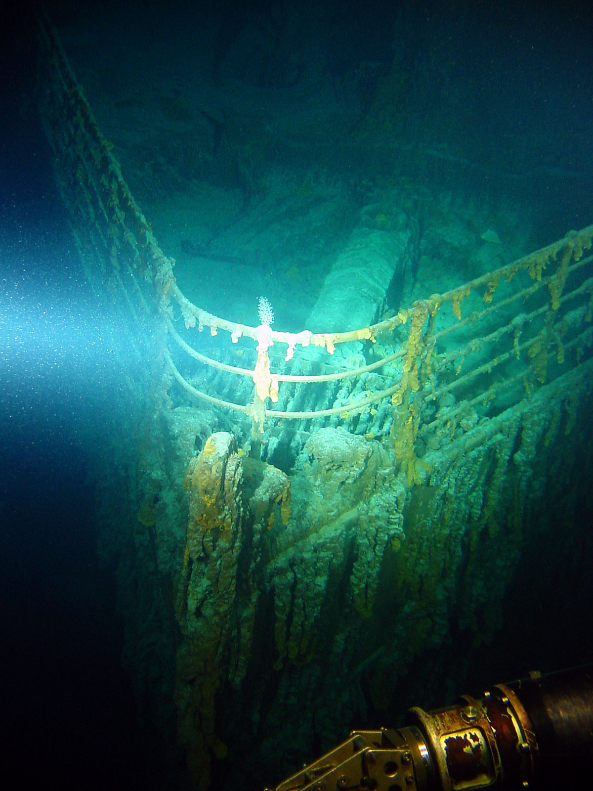 Titanic Pictures Inside Underwater