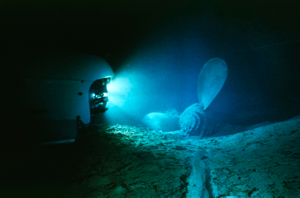 Titanic Pictures Sinking Wreck