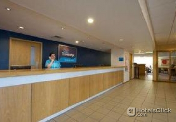 Travelodge Manchester Airport Bar