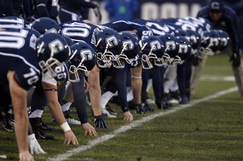 Uconn Huskies Football