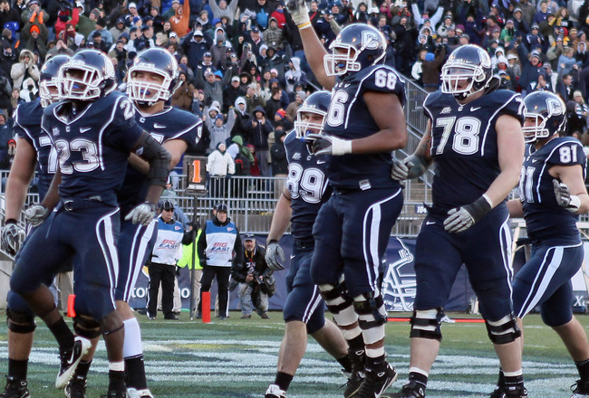 Uconn Huskies Football