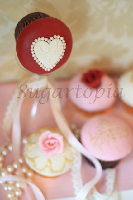 Vintage Valentine Cupcakes