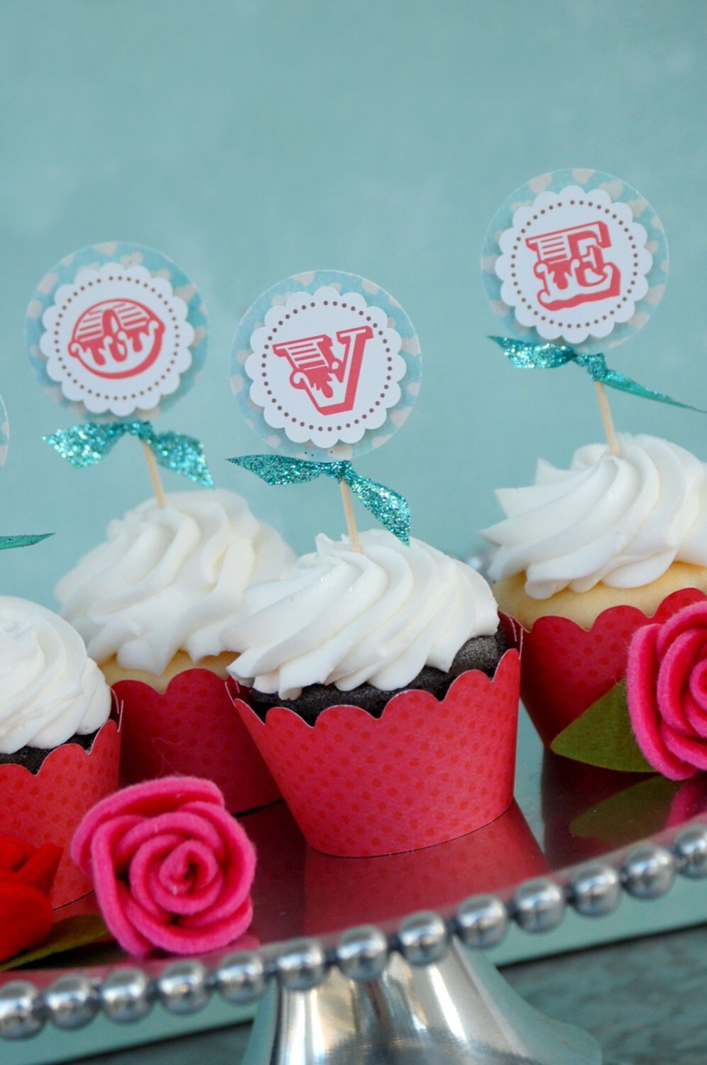 Vintage Valentine Cupcakes