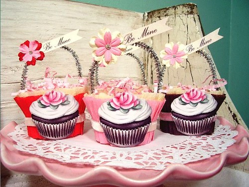 Vintage Valentine Cupcakes