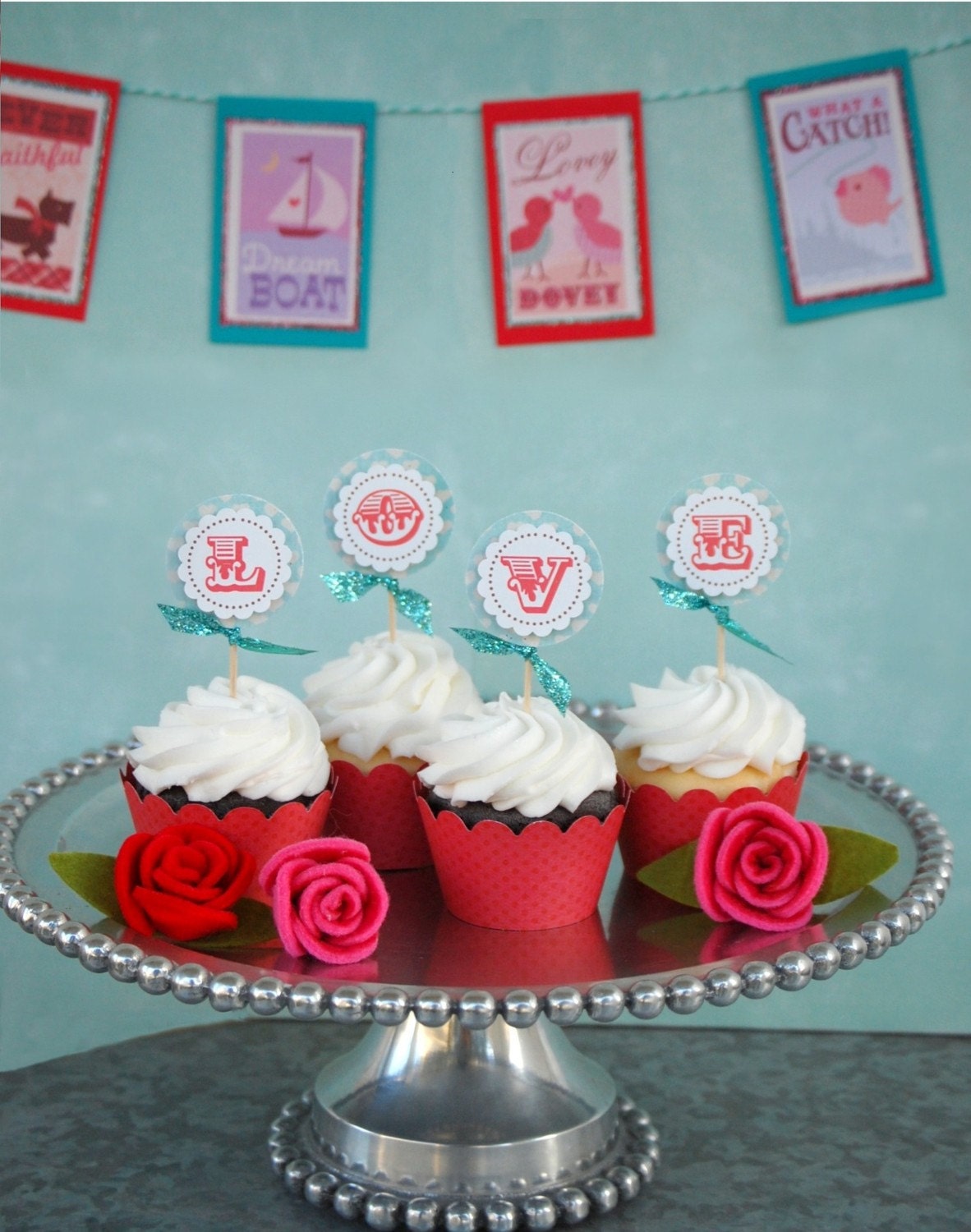 Vintage Valentine Cupcakes