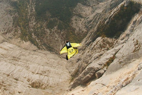 Wingsuit Cliff