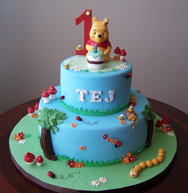 Winnie The Pooh Cake