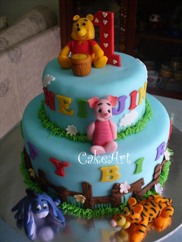 Winnie The Pooh Cake