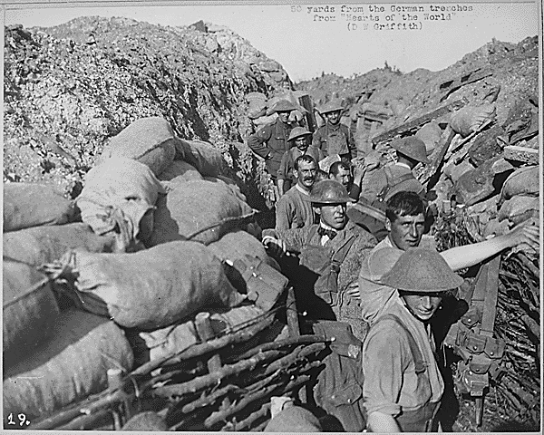 World War 1 Soldiers Fighting