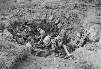 World War 1 Soldiers In Trenches